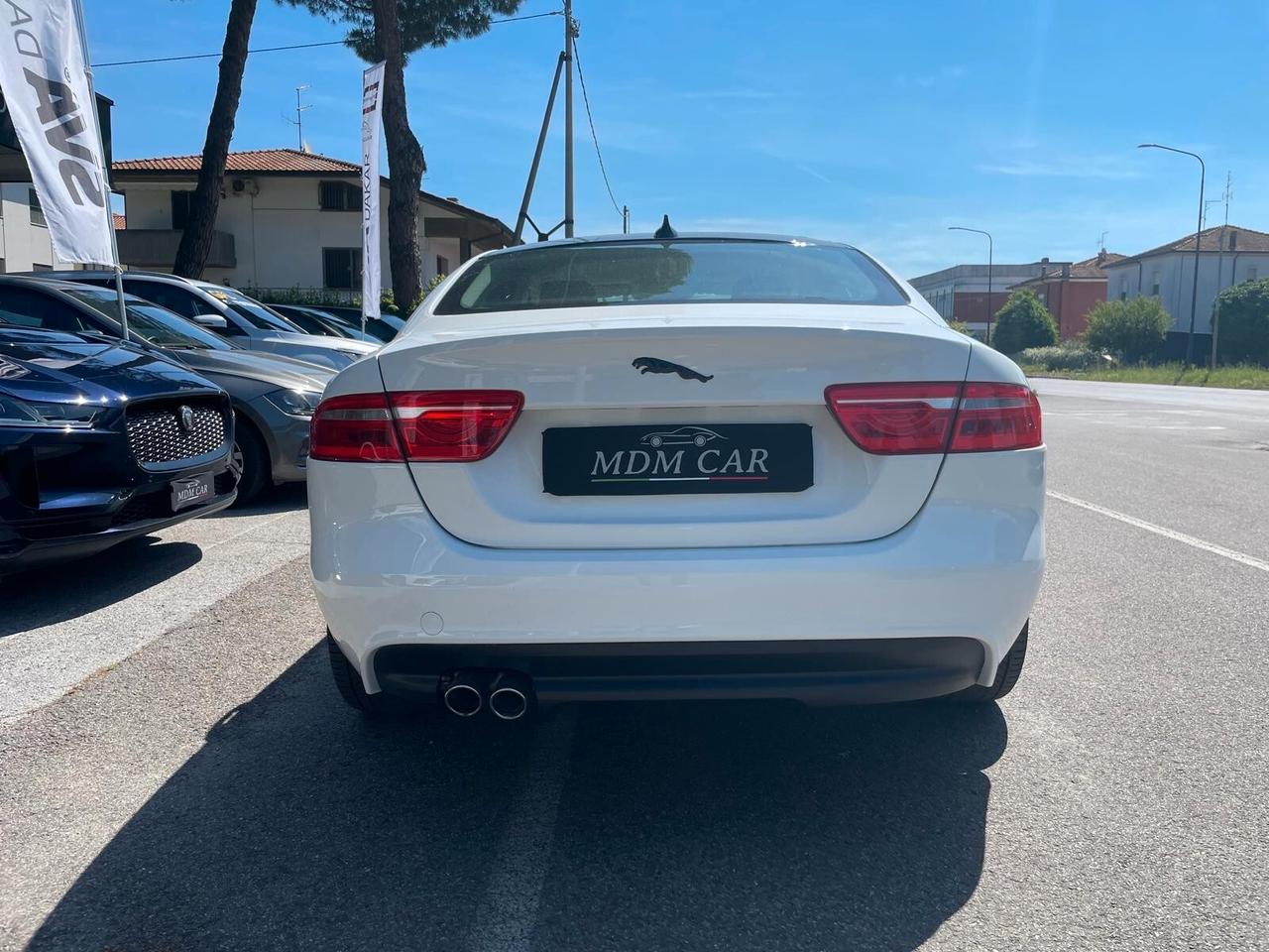 Jaguar XE 2.0 D Turbo 180CV aut. Prestige