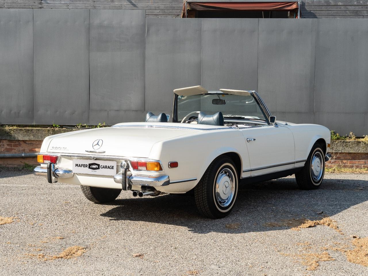 Mercedes-Benz SL 280 PAGODINO