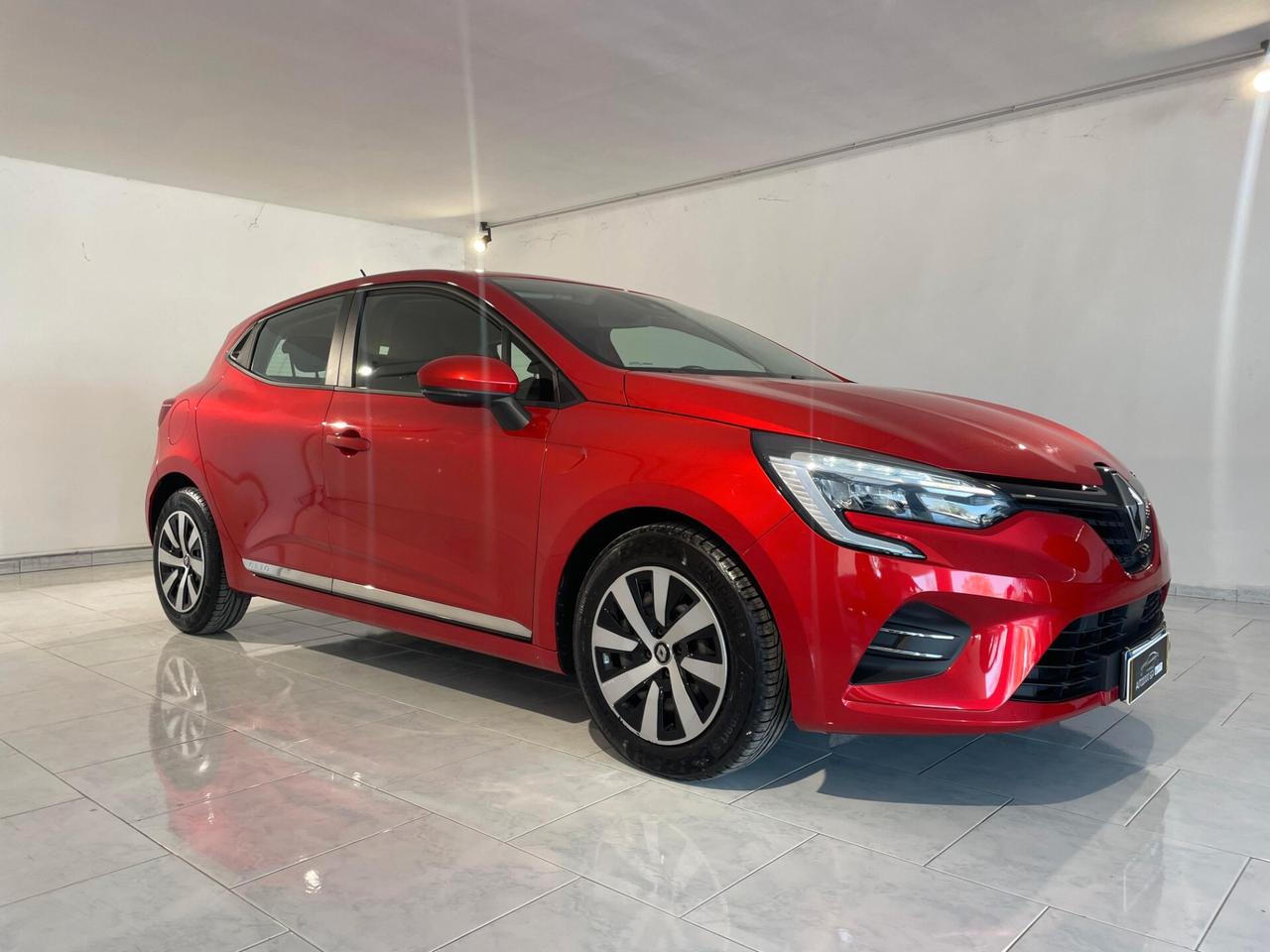 Renault Clio 100CV GPL DI SERIE NEOPATENTATI