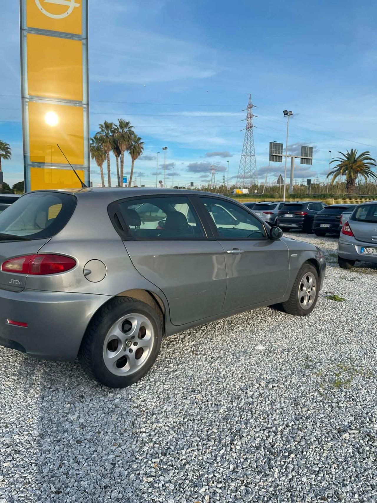 Alfa Romeo 147 1.9 JTD M-JET 16V 5 porte Prog.