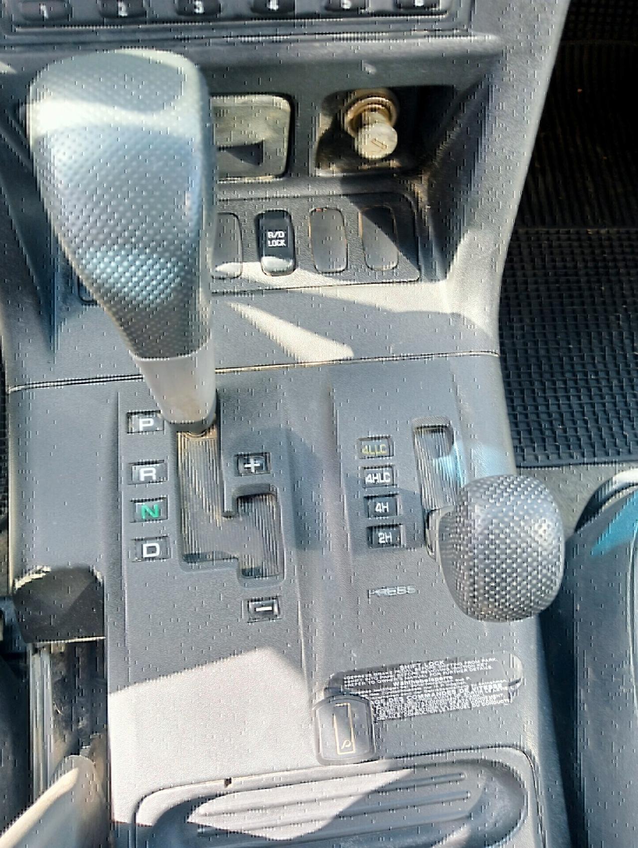 Mitsubishi Pajero 3.2 3p. GLX Camb. Automatico