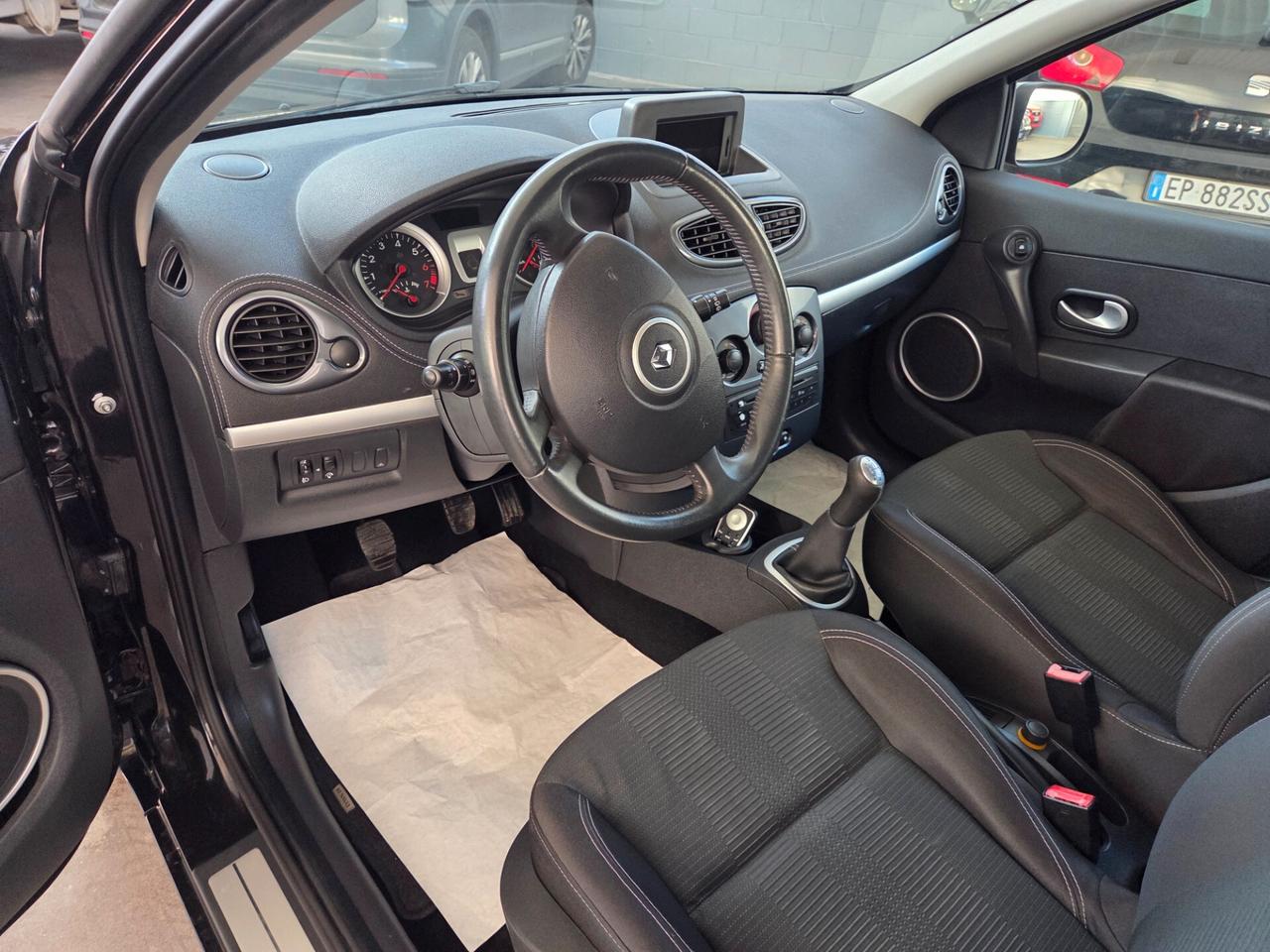 Renault Clio 1.2 16V 5 porte Confort
