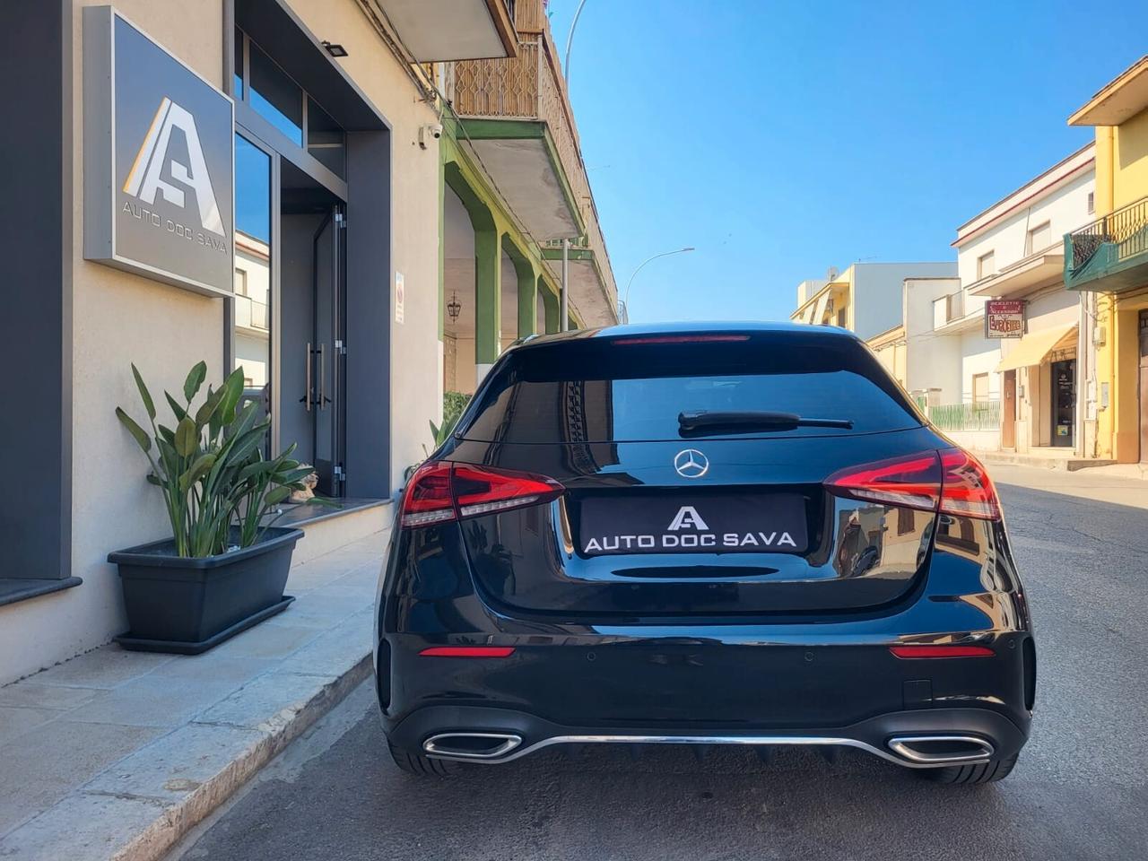 Mercedes A 180 d Autom. Premium/Amg+Luci Ambiente...
