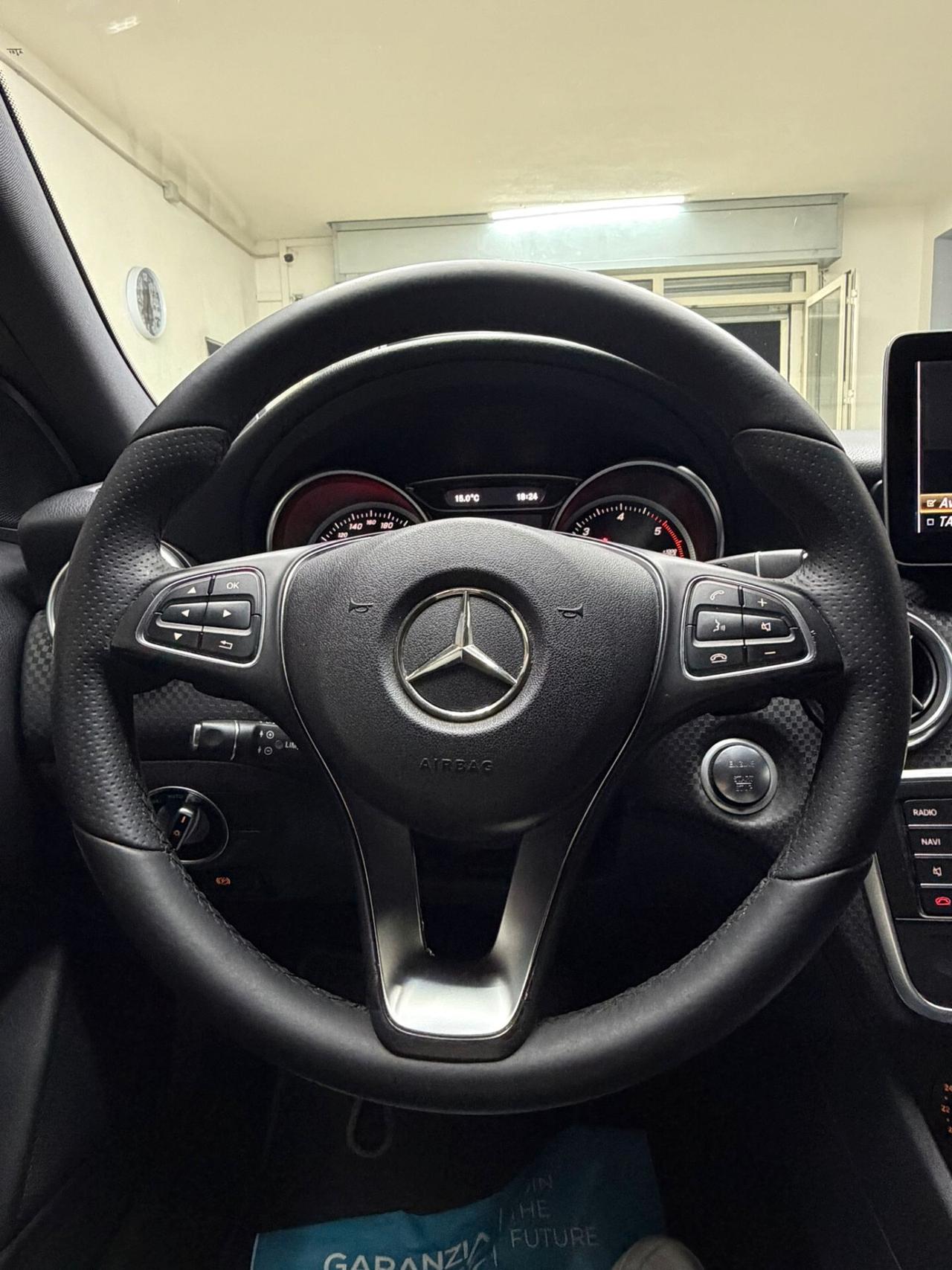 Mercedes-benz A 200 d Premium