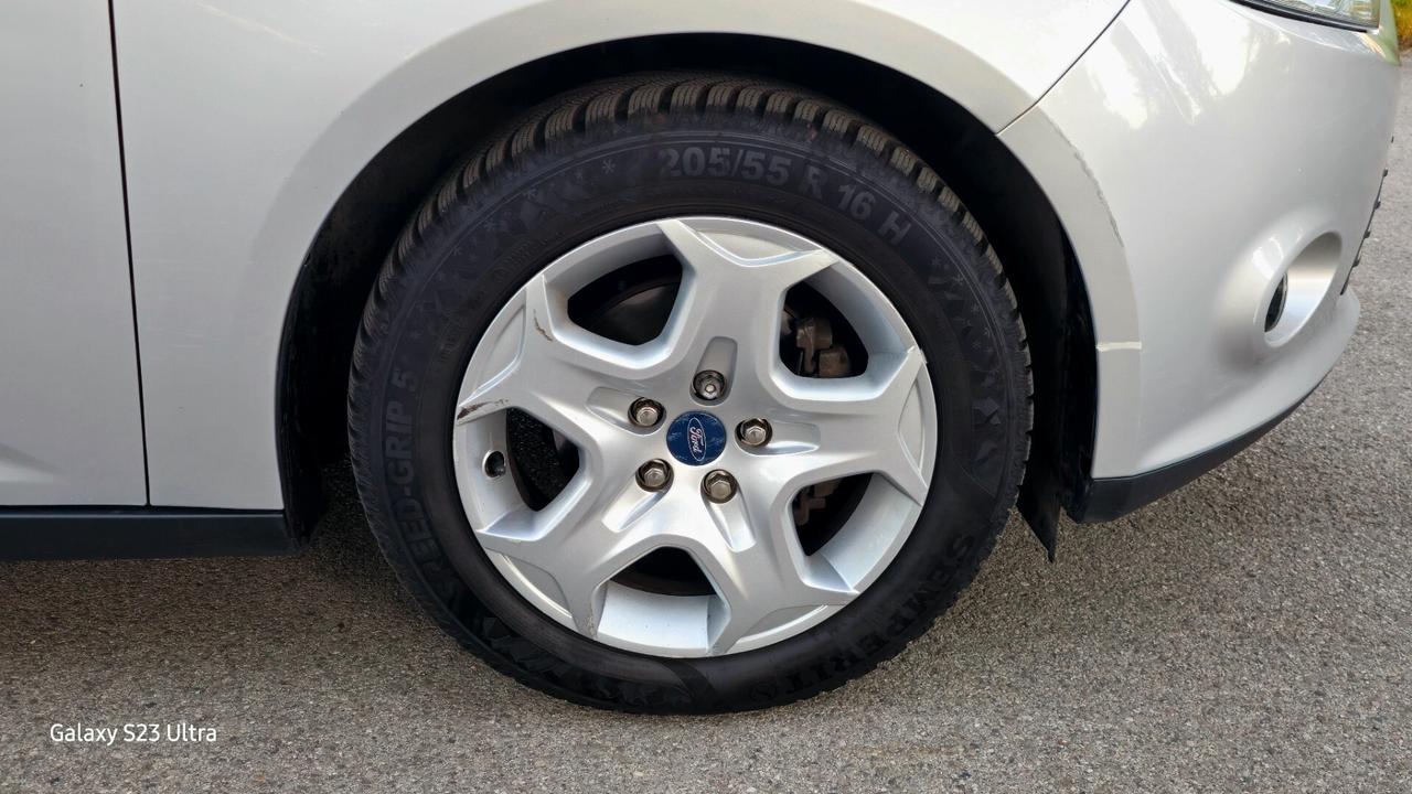 Ford Focus Gpl se garantita 12 mesi ok neopatentati