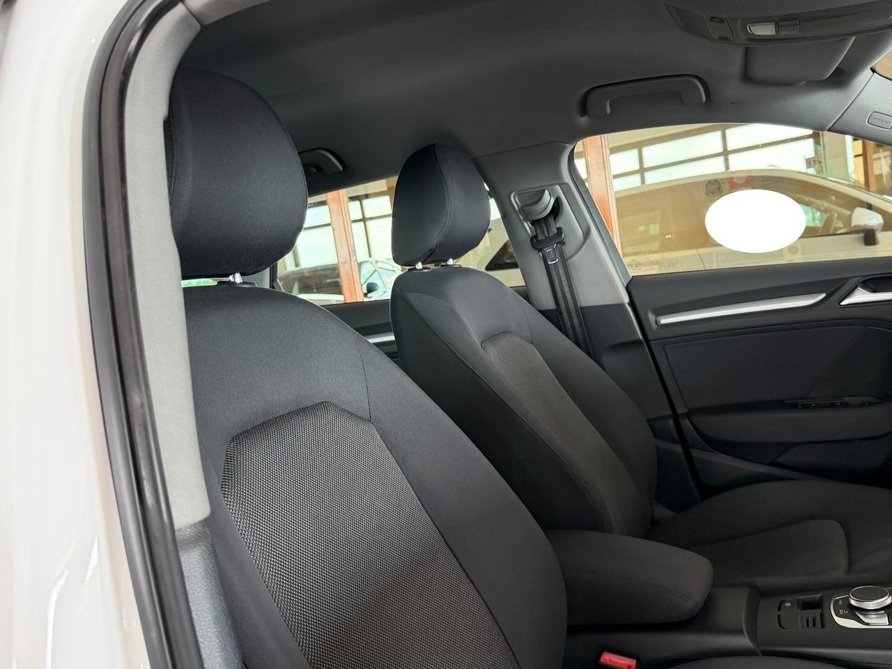Audi A3 SB 30 1.6 TDI 115 cv. BUSINESS (Nav)