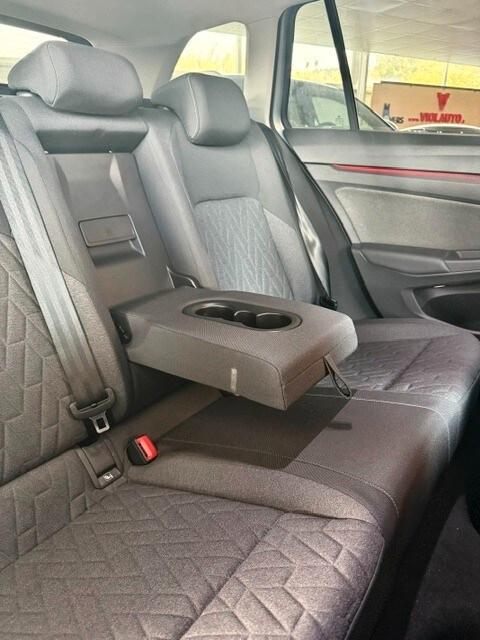 VOLKSWAGEN Golf 8ª serie Golf Variant 2.0 TDI ...