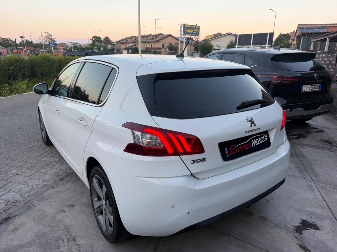 Peugeot 308 BlueHDi 120 S&S Allure