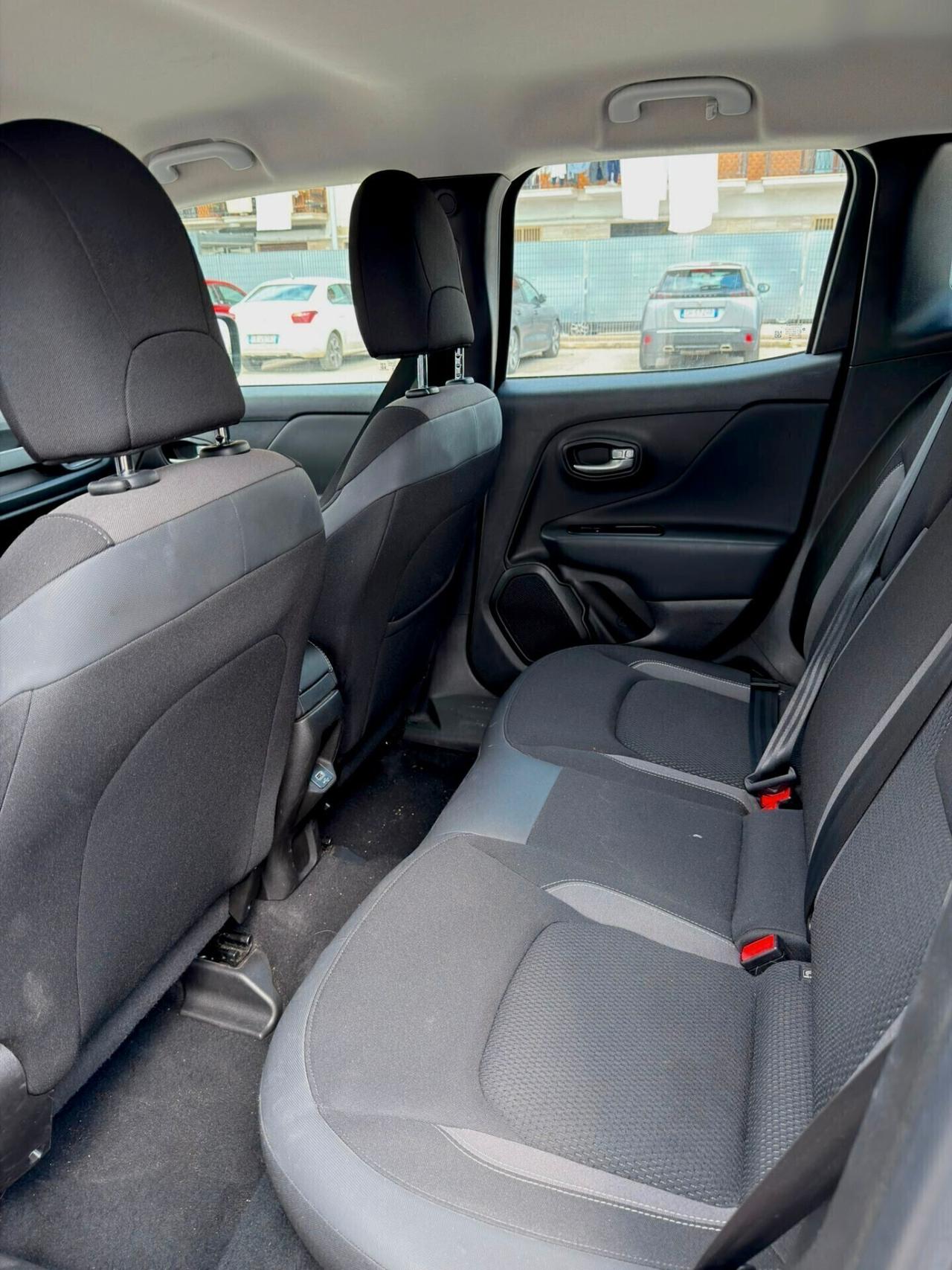 Jeep Renegade 1.5 Turbo T4 MHEV Limited