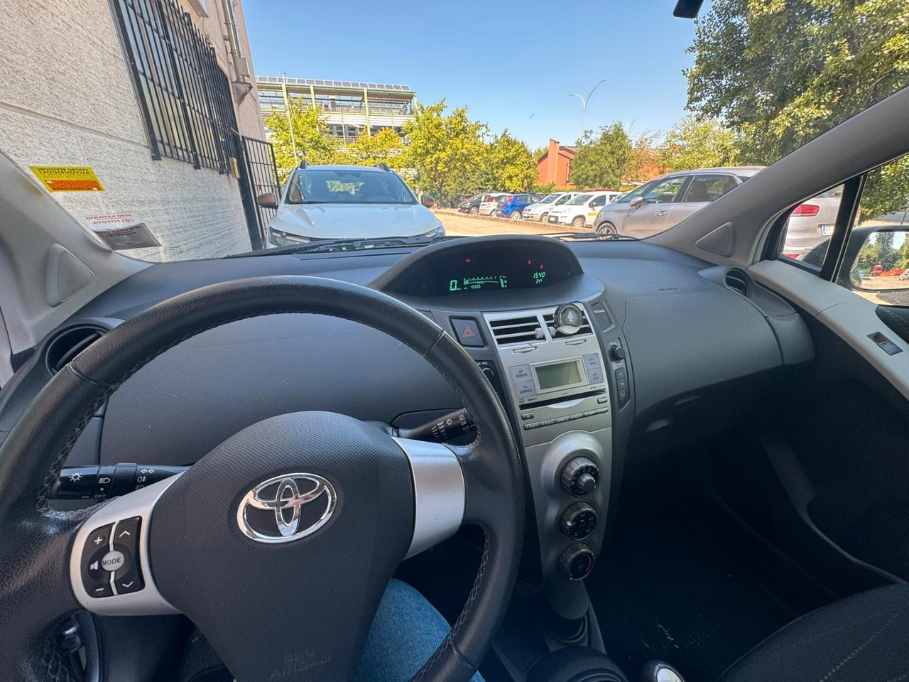 Toyota Yaris 1.3 5 porte Sol