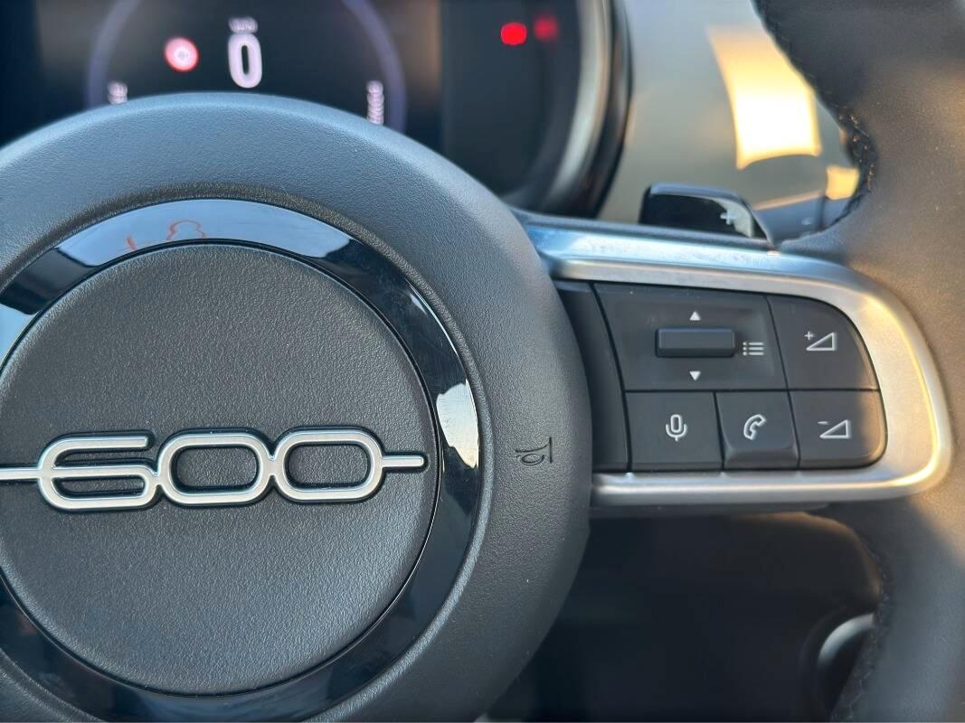 Fiat 600 1.2 hybrid La Prima 110cv AUTOM E TELECAMERA
