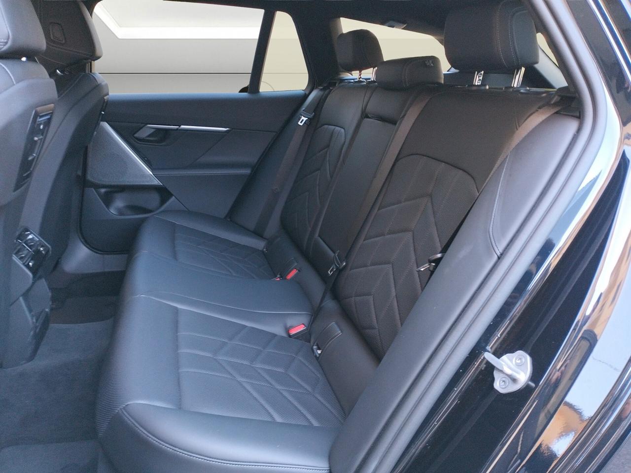 BMW 520d Serie 5 G61 Touring 48V xdrive MSport Pro auto IVA ESPOSTA