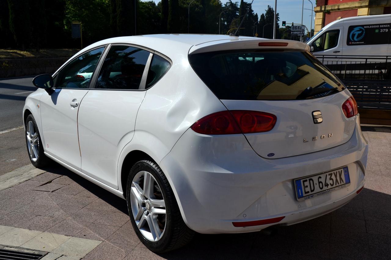 Seat Leon 1.6 TDI 105CV **UNIPRO'**LEGGI NOTE**PREZZO VERO**