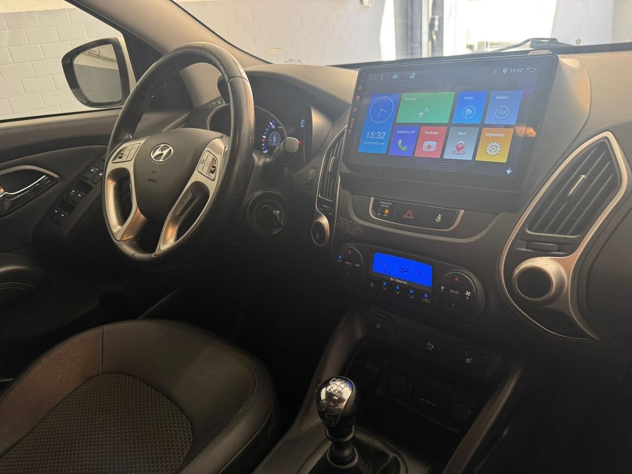 HYUNDAI Ix35 2.0 4WD