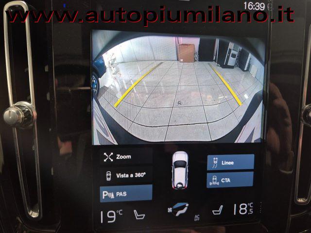 VOLVO XC40 T5 Recharge Plug-in Hybrid Inscription