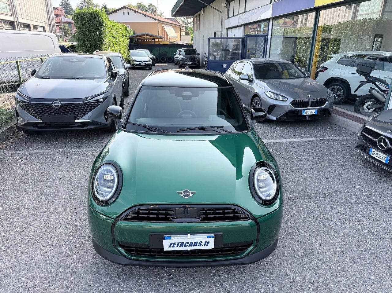 Mini Cooper 5 Porte C Favoured 1.5 Auto Favoured