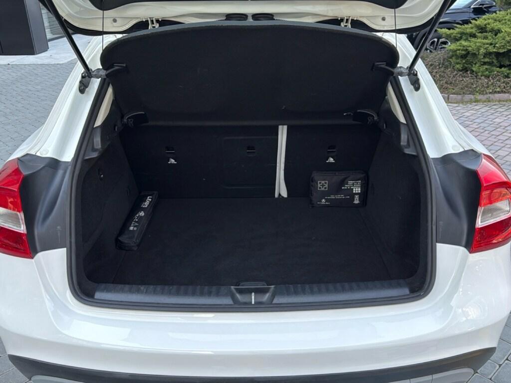 Mercedes GLA 180 180 D Business 7G-DCT