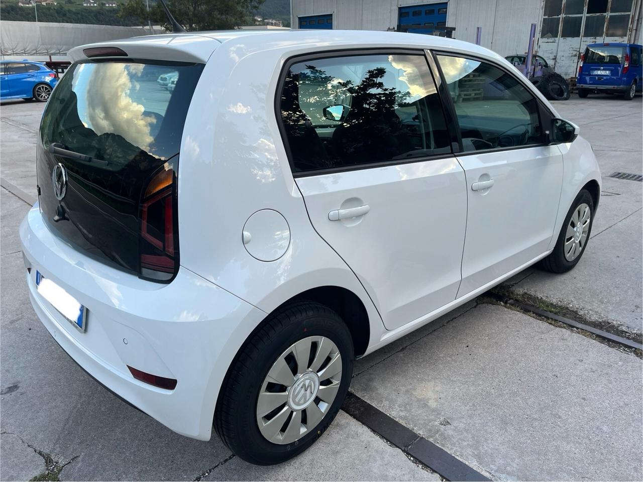 Volkswagen up! 1.0 5p. move up!