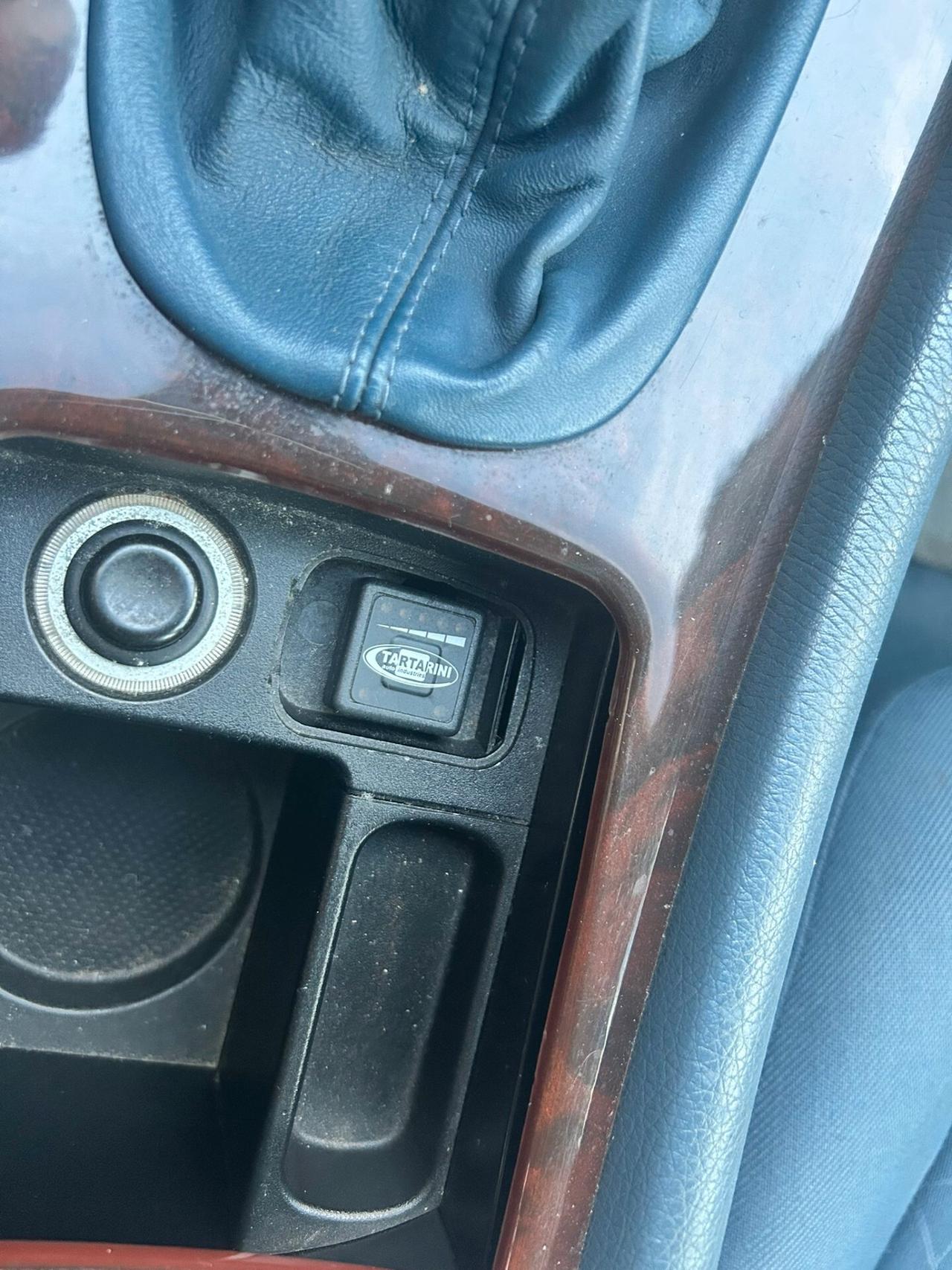 Mercedes-benz C 180 2.0 metano ASI 2001