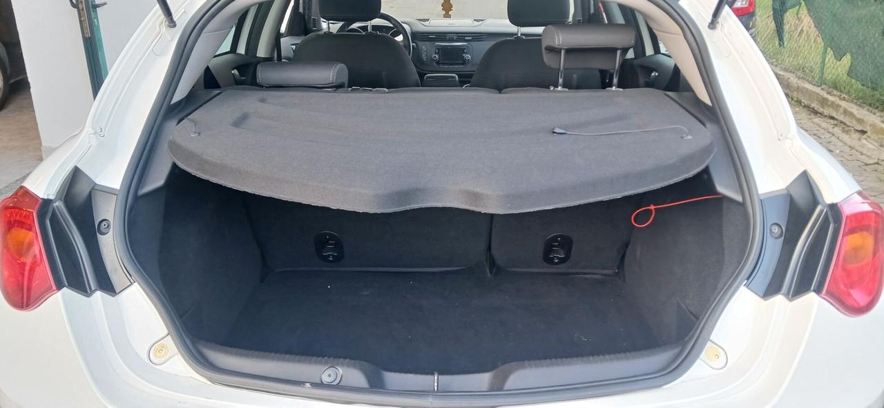 Alfa Romeo Giulietta 1.6 JTDm 120 CV neopatentati