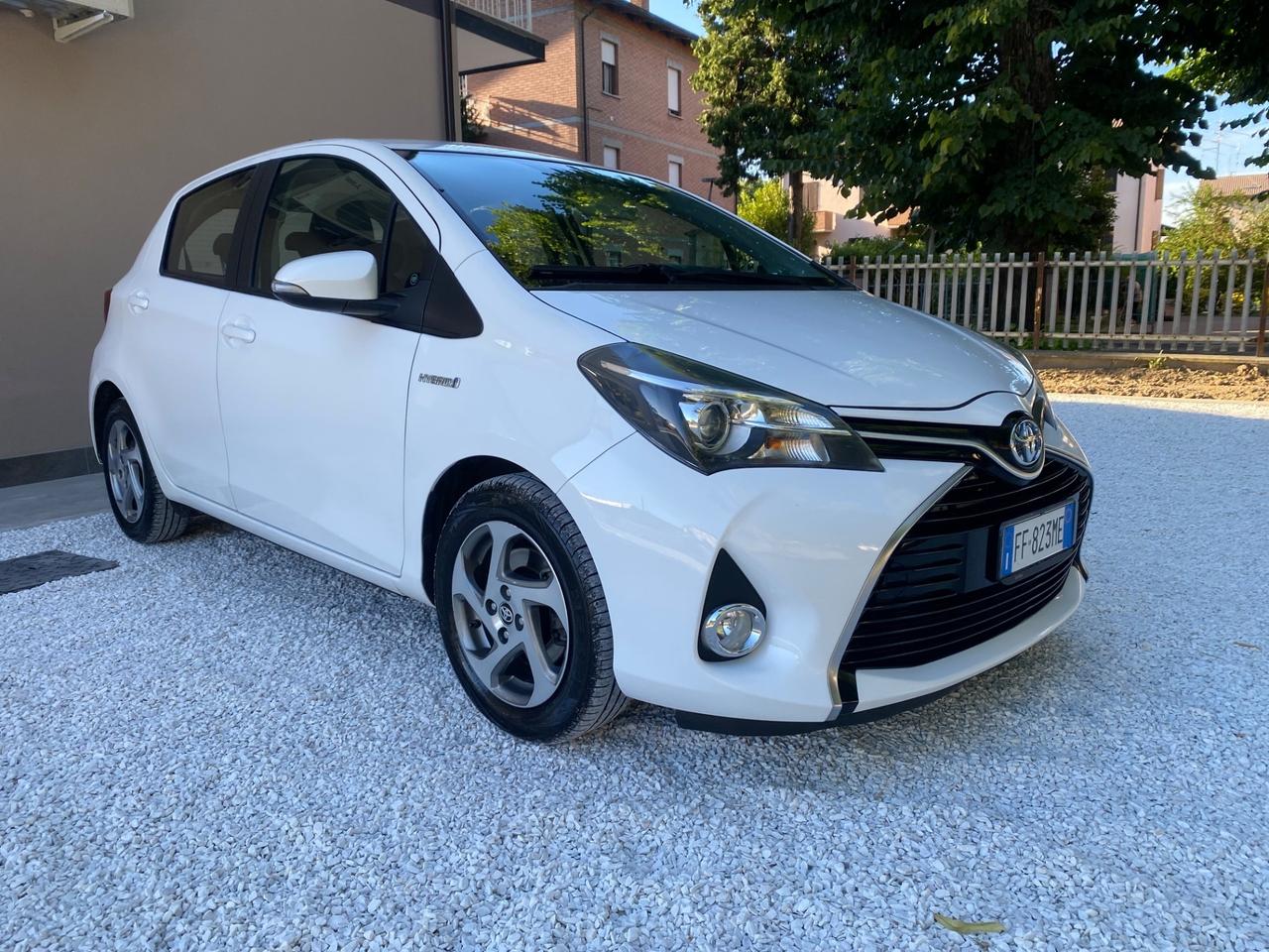 Toyota Yaris 1.5 Hybrid 5 porte Active NEOPATENTATI!!!