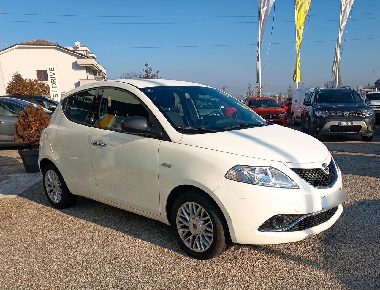 Lancia Ypsilon 1.2 69 CV 5 porte GPL Ecochic Gold