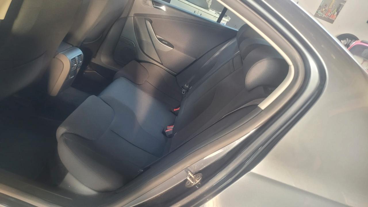 Volkswagen Passat 1.4 16V TSI Comf. EcoFuel