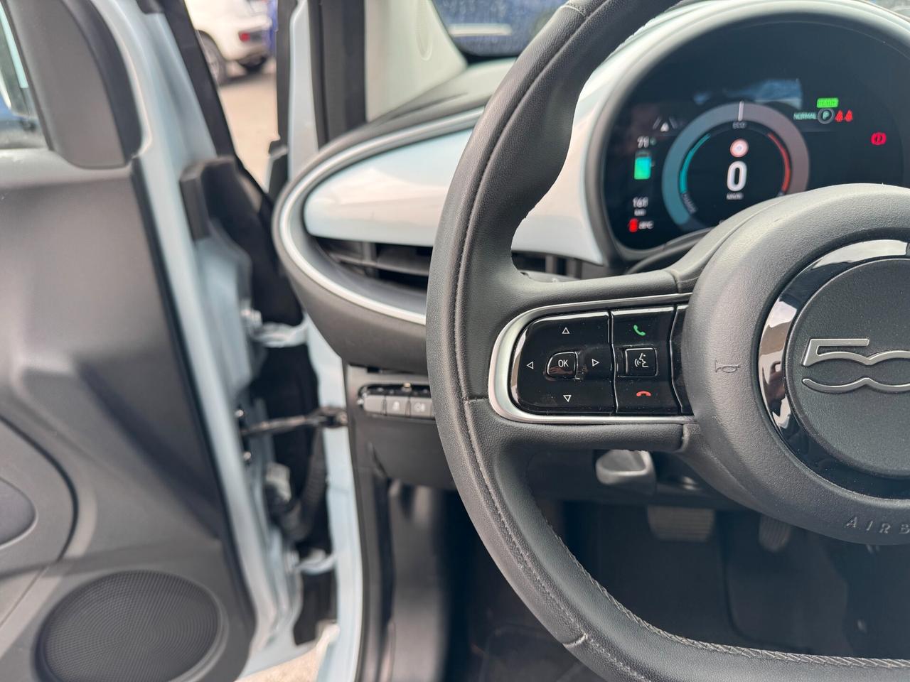 Fiat 500e Berlina 42 kWh Icon