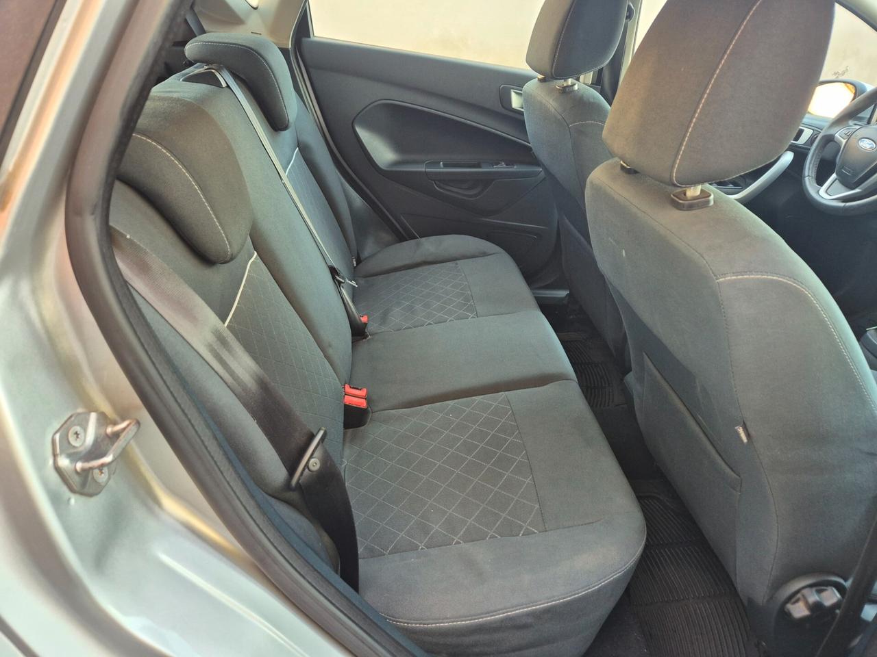 Ford Fiesta Ikon 1.4 TDCi 70CV 5 porte