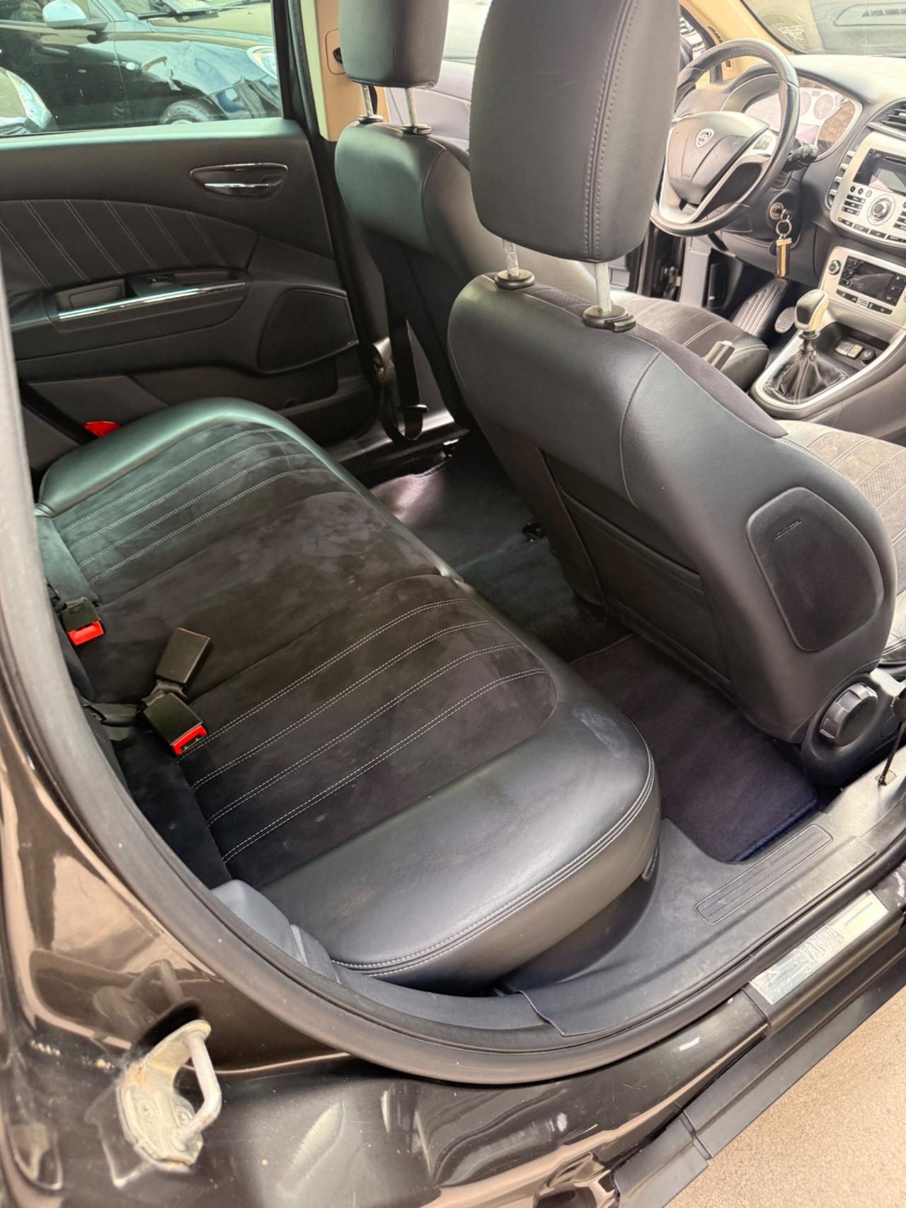 Lancia Delta 2.0 MJT DPF Platino