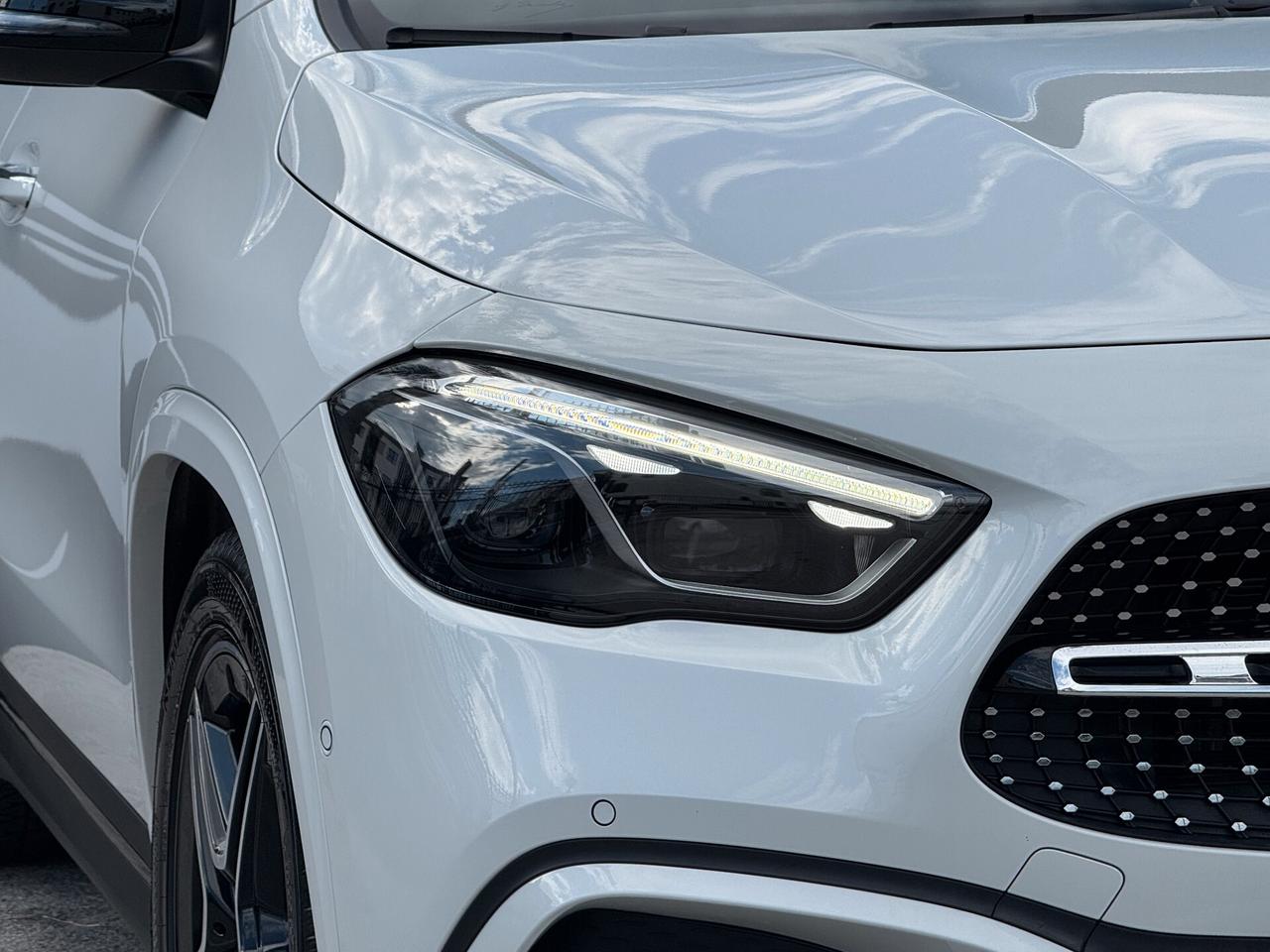 Mercedes-Benz GLA 200 d AMG Premium Plus TETTO