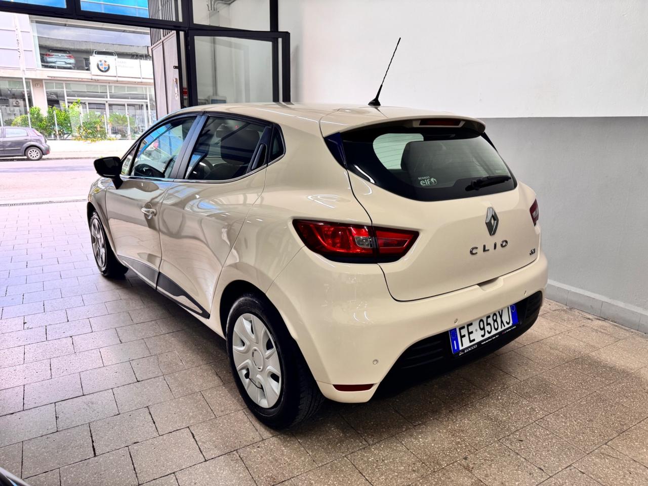Renault Clio 1.5 DCi 75 Cv 5P. 90.000 Km - 11/2016