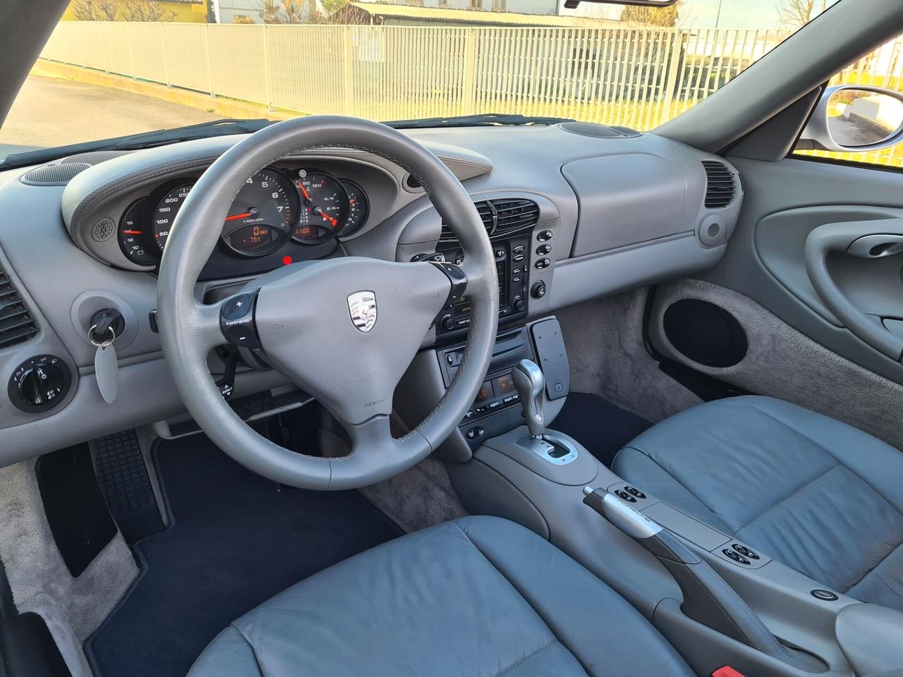 Porsche 911 996 Carrera Cabriolet