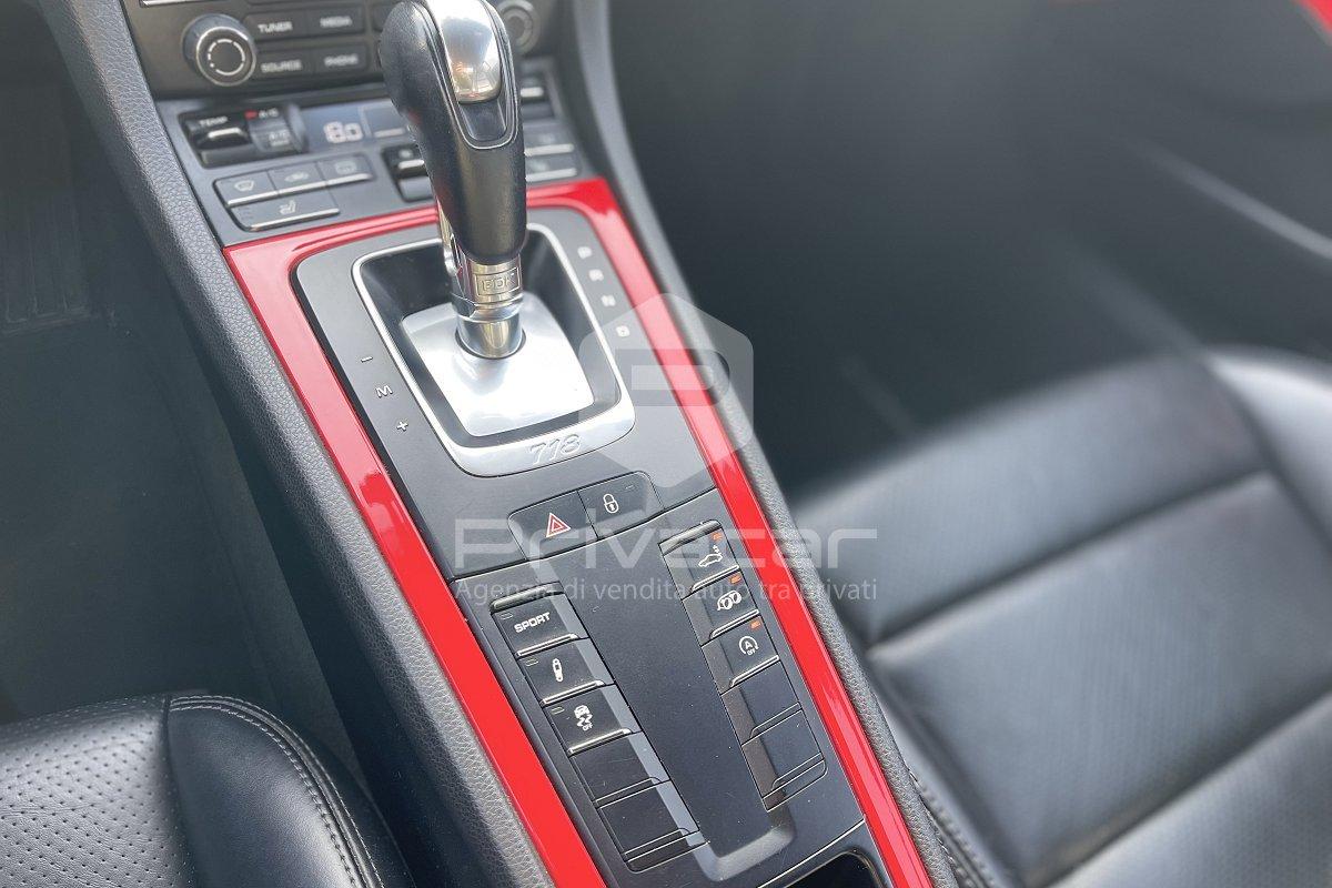 PORSCHE 718 Cayman 2.0