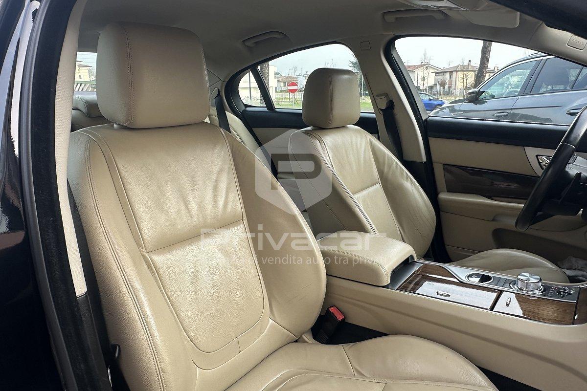 JAGUAR XF 2.2 D 190 CV