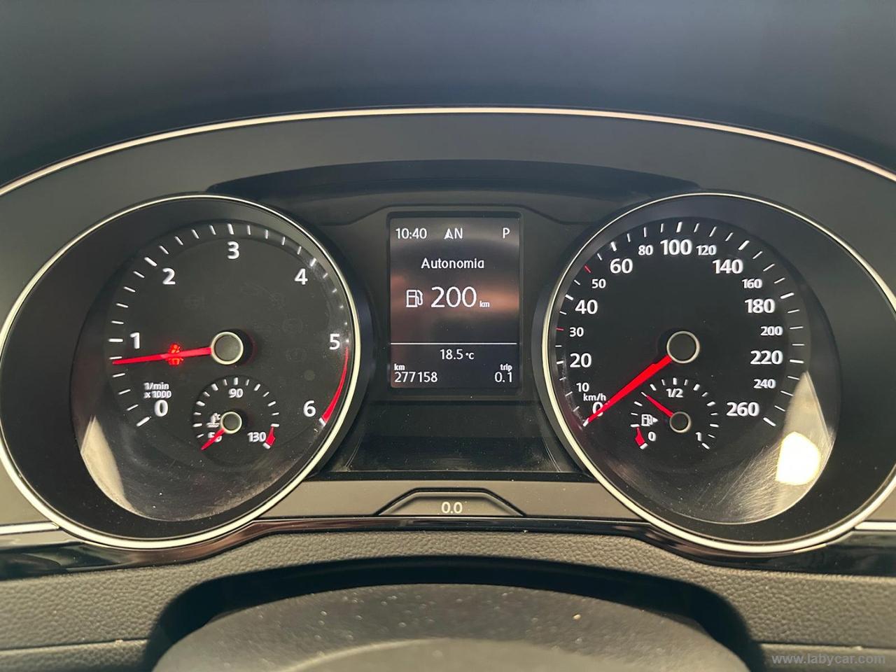 VOLKSWAGEN PASSAT VARIANT 1.6 TDI DSG BUSINESS BMT
