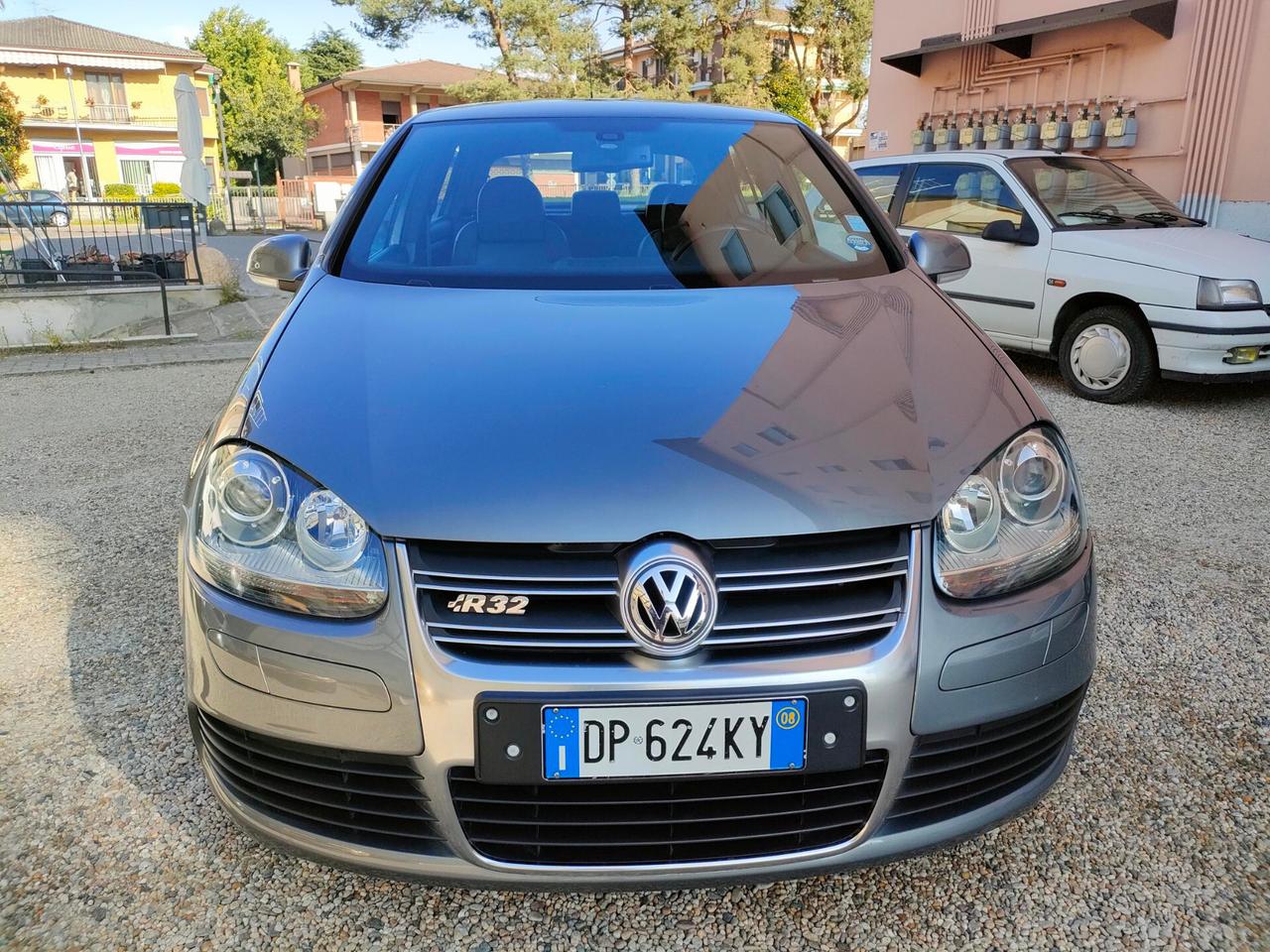 Volkswagen Golf 3.2 VR6 4mot. 5p. DSG R32