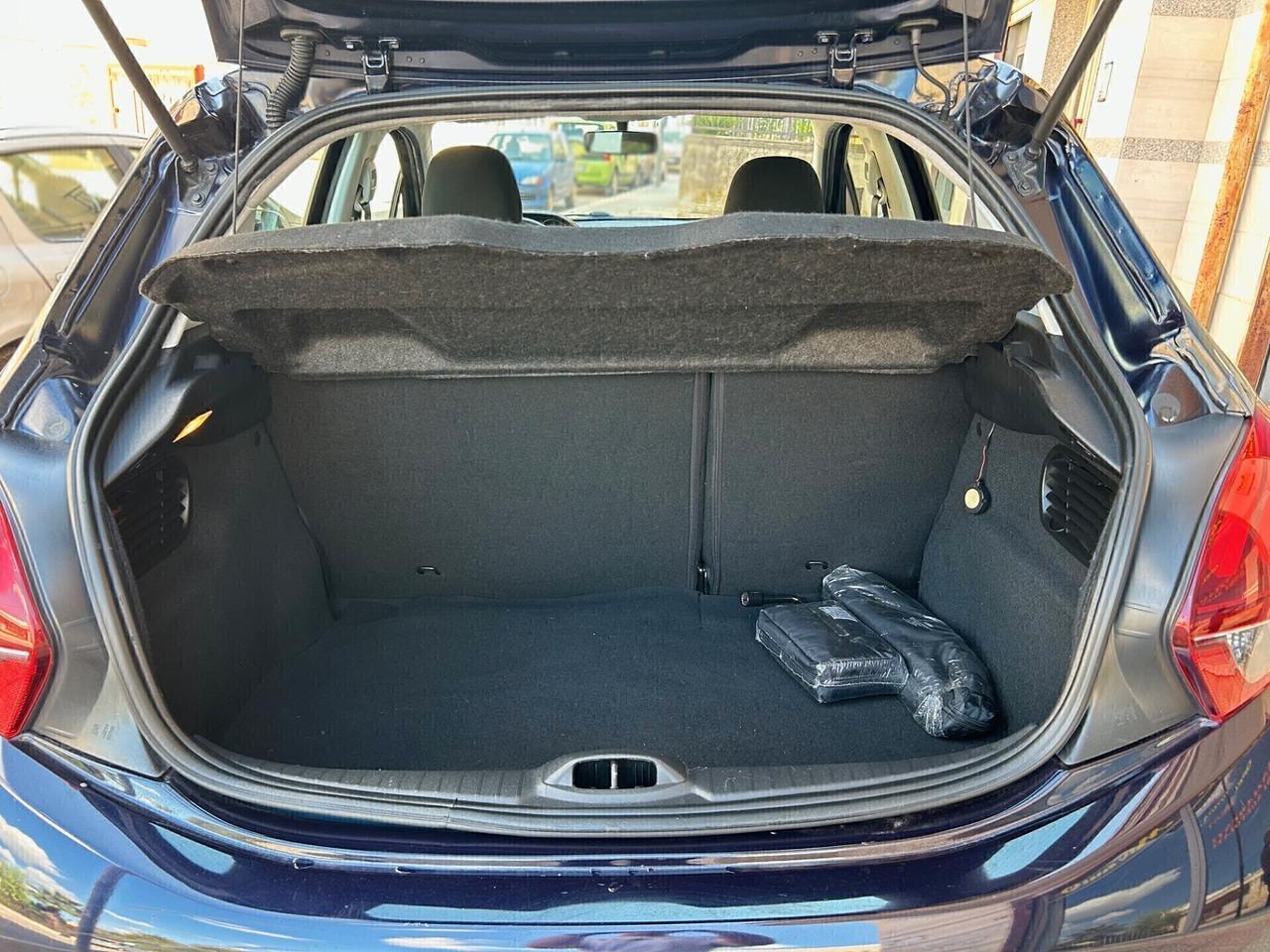 Peugeot 208 BlueHDi 100 S&S 5 porte Active