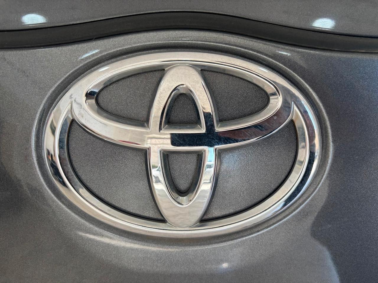 Toyota iQ 1.0 CVT Lounge