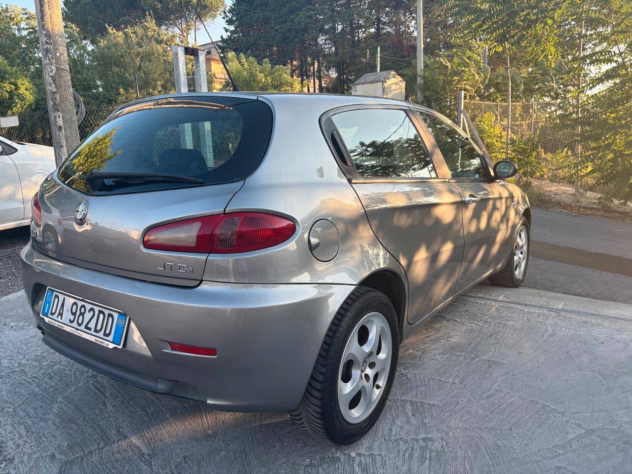 Alfa Romeo 147 1.9 JTD M-JET 16V 5 porte Dist.
