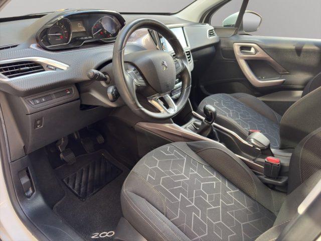 PEUGEOT 2008 1.2 VTi 82CV Allure
