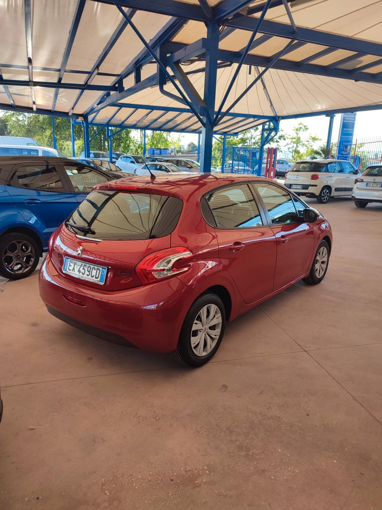 Peugeot 208 1.4 HDi 68 CV 5 porte Business