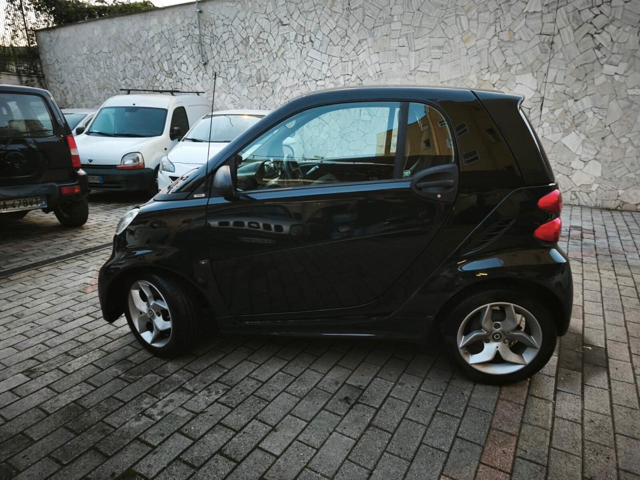 Smart ForTwo 1000 62 kW coupé pulse