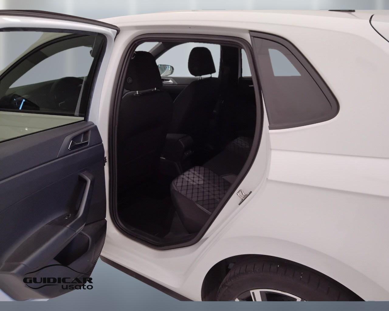 VOLKSWAGEN Polo VI 2022 - Polo 1.0 tsi R-Line 95cv