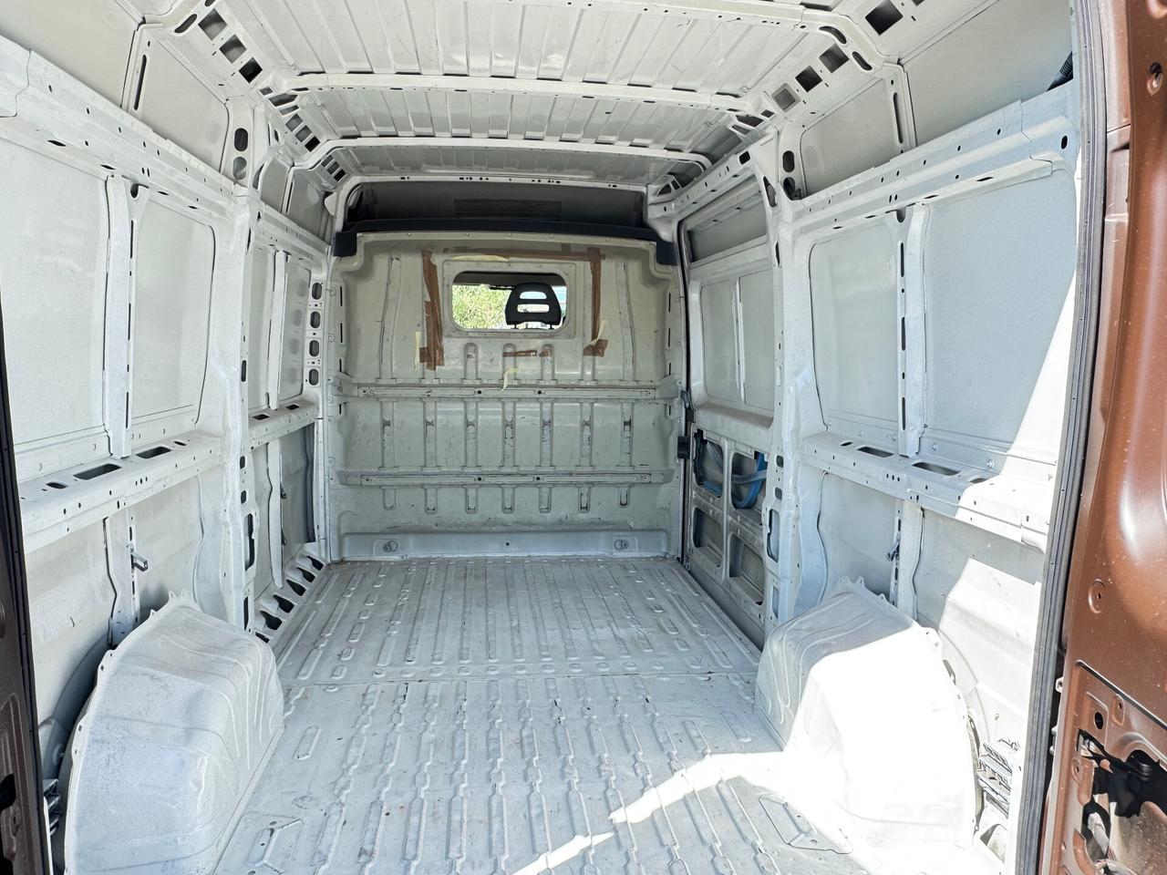 Peugeot Boxer 330 2.0 BlueHDi 130CV PC-TN Furgone