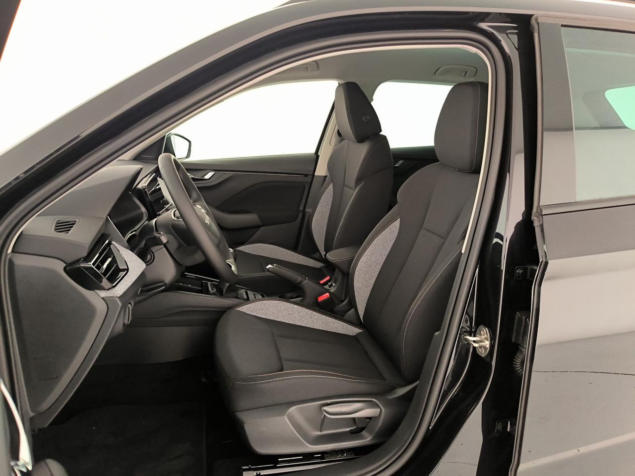 Skoda Kamiq 1.0 tsi black dots 115cv