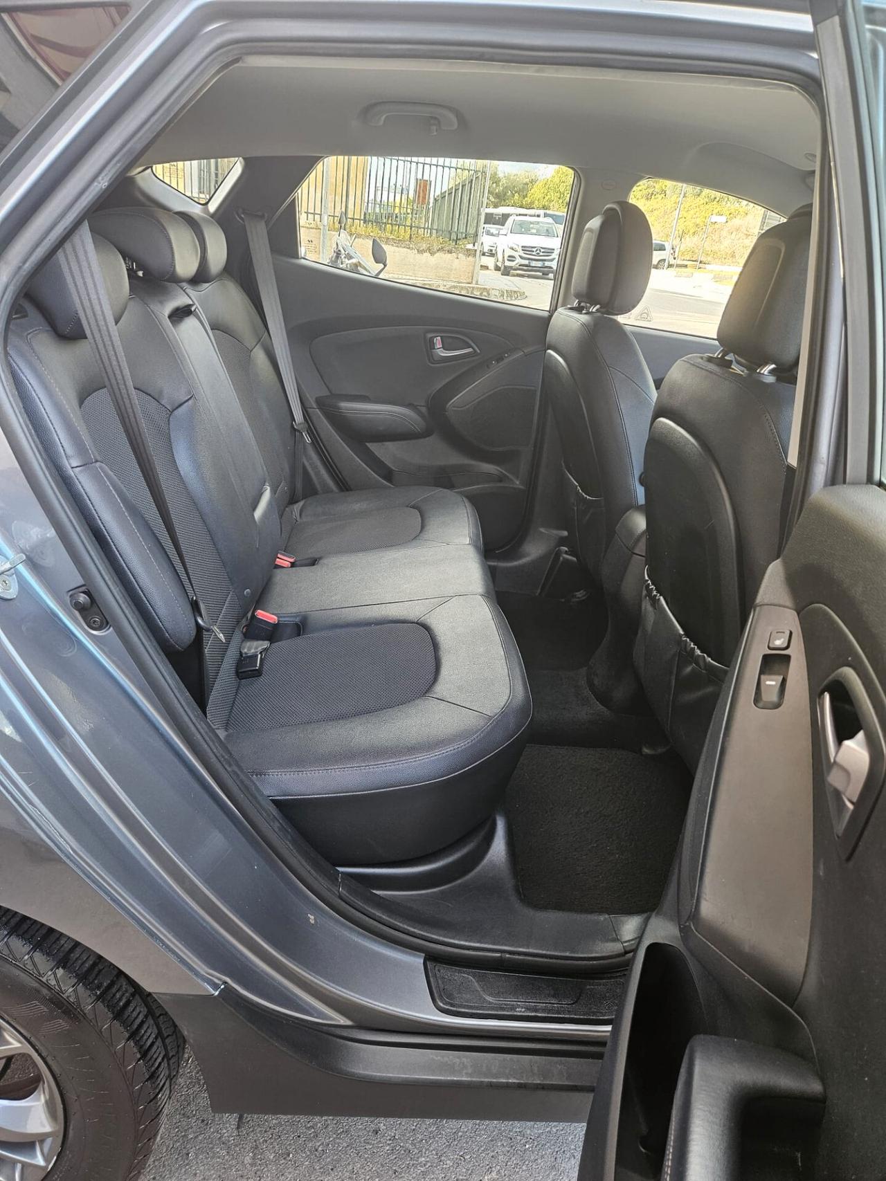 HYUNDAI ix35 1.7CRDi 85kw 115cv 2WD XPOSSIBLE