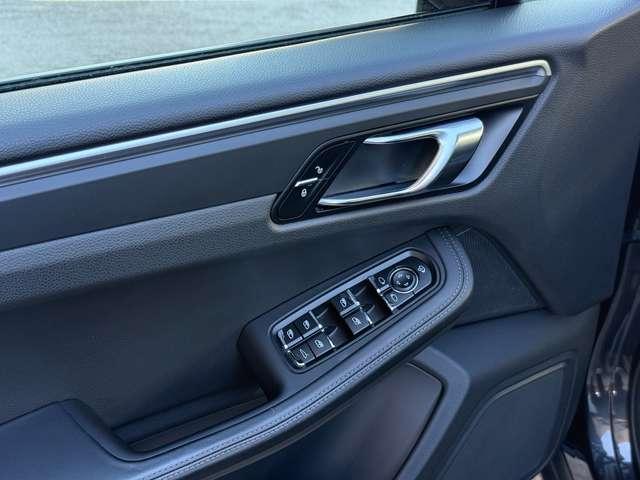 Porsche Macan 2.0 pdk