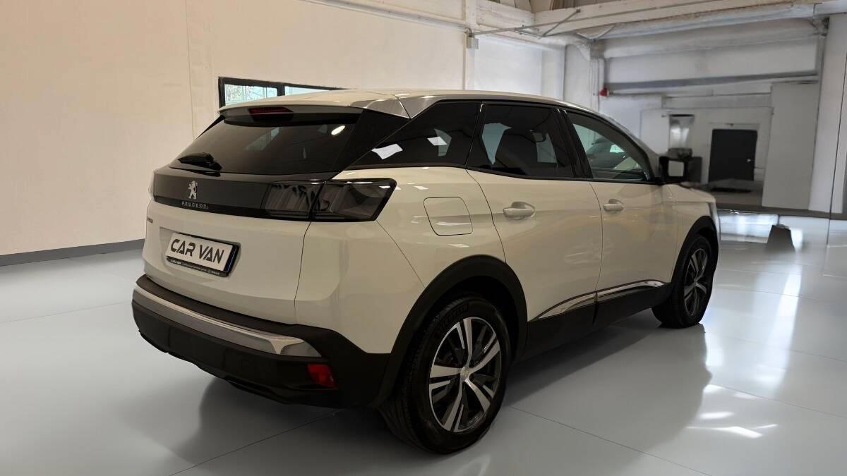 Peugeot 3008 II 1.5 hdi Allure Pack - Test Drive a Domicilio