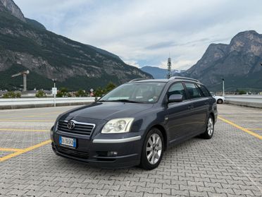 Toyota Avensis 2.2 D-Cat 16V Station Wagon